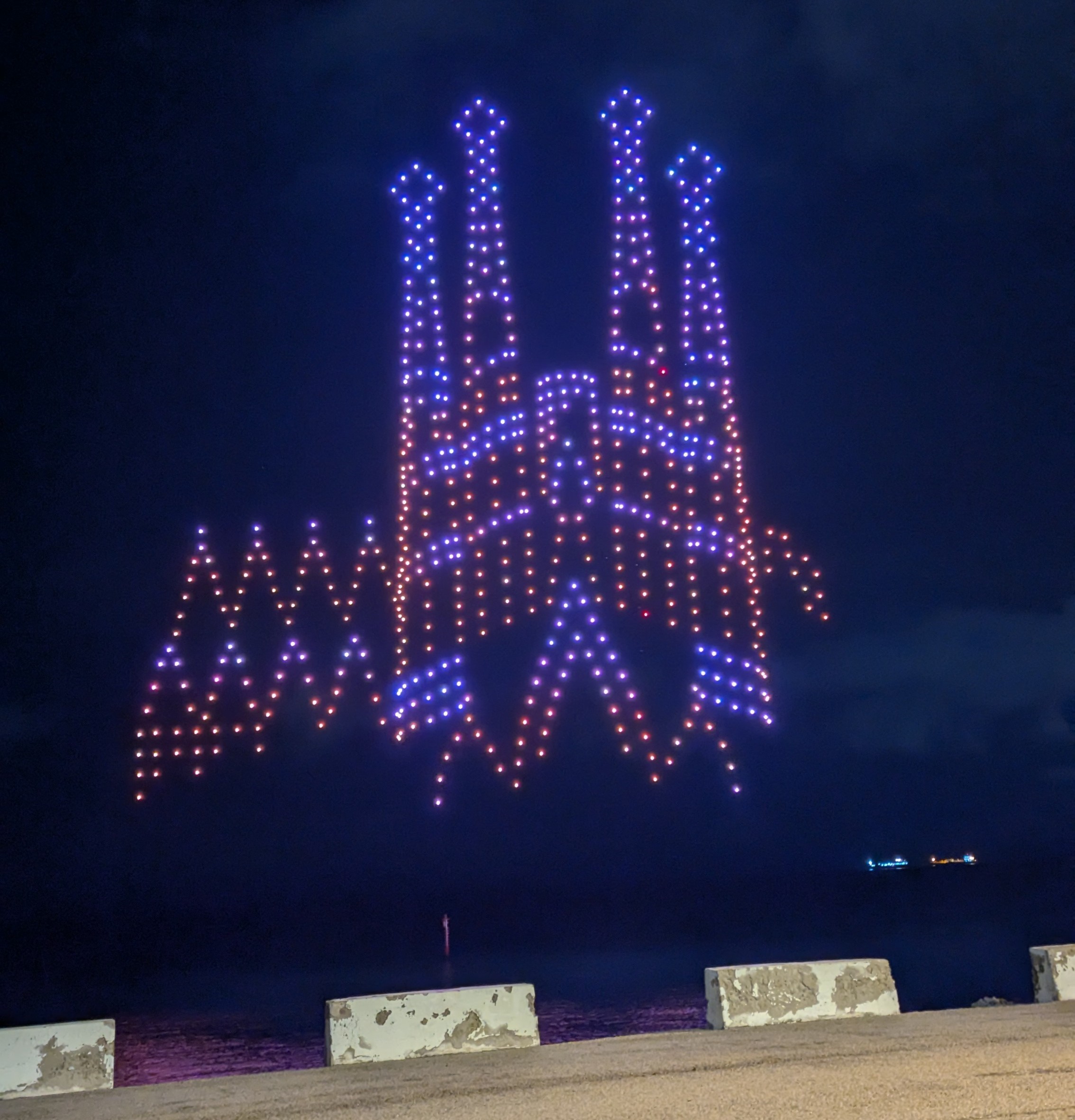 600 Drones Illuminate the Port of Barcelona